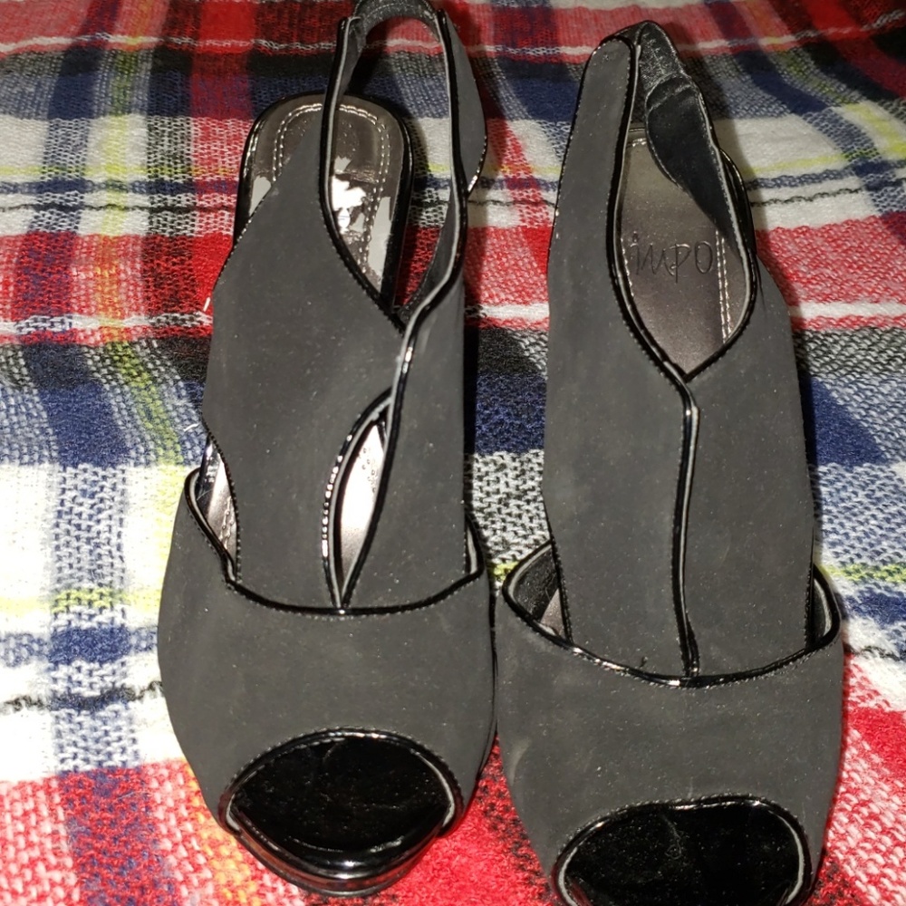Dress shoes